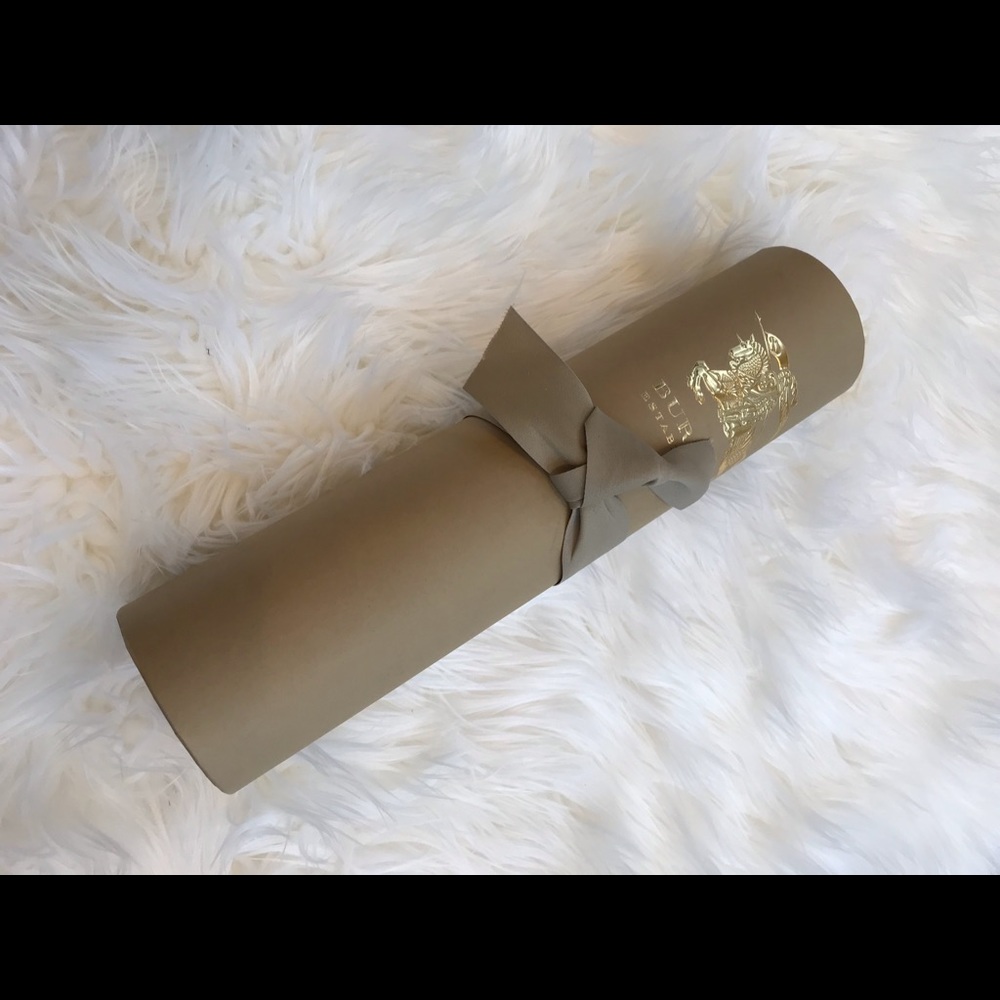 Burberry scarf box